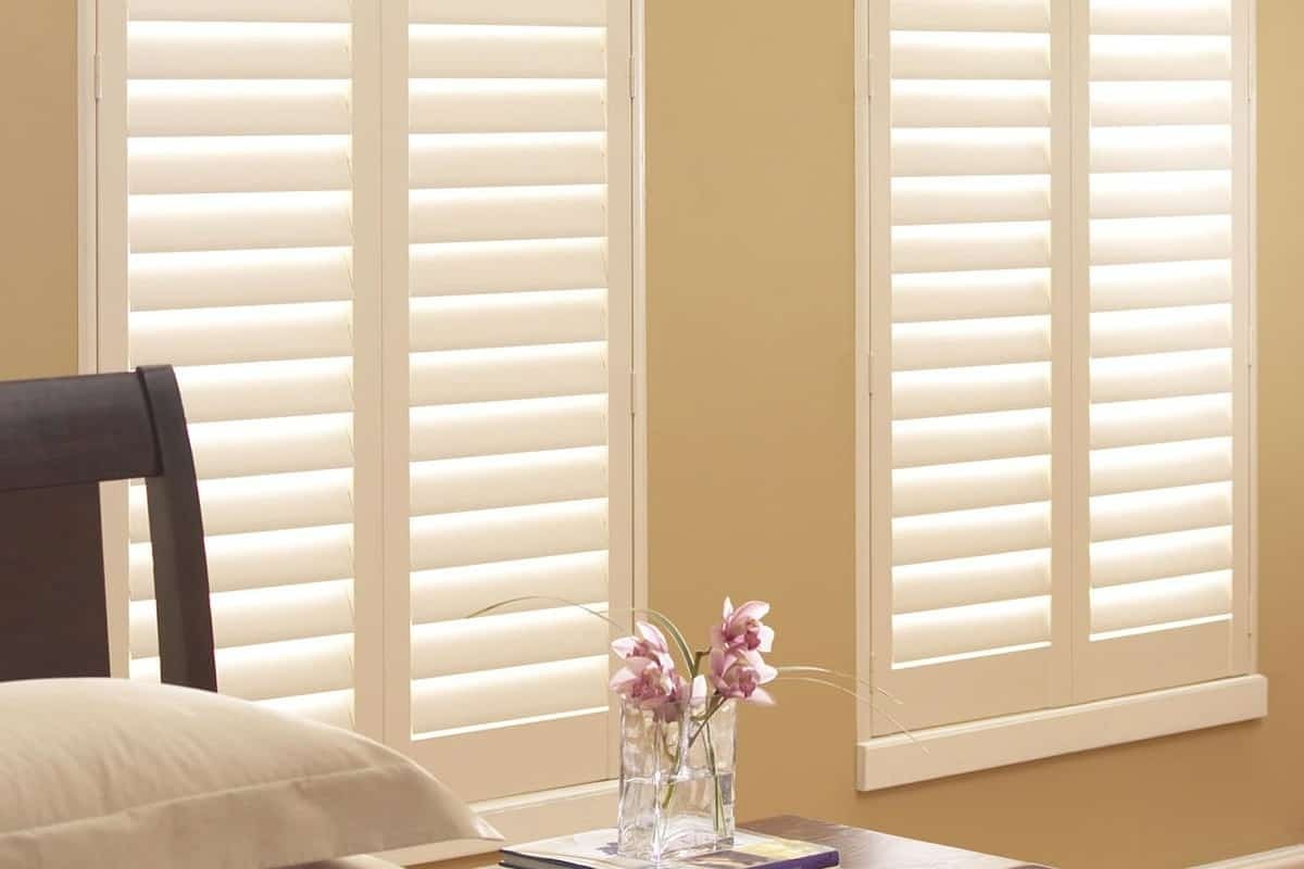 Best kitchen window treatments, Hunter Douglas Palm Beach™ Polysatin™ Shutters Near Sioux Falls, South Dakota (SD)